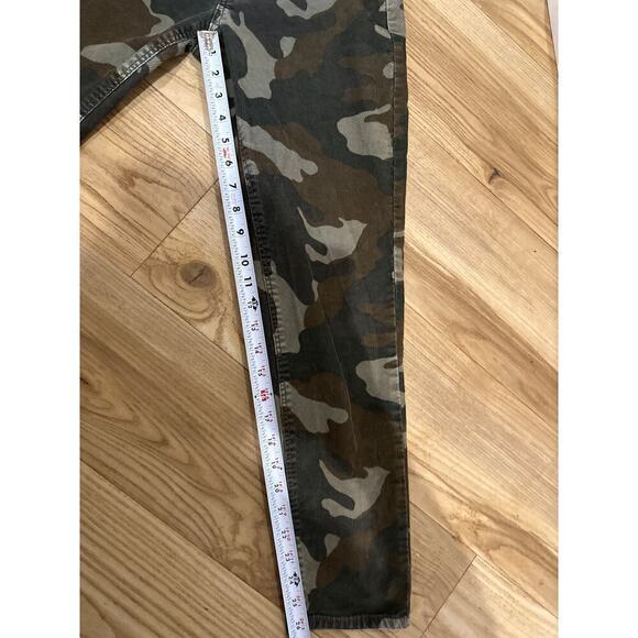 American Eagle Corduroy Super stretch Camo Pants, Mom Jean, Size 2 - Picture 10 of 10